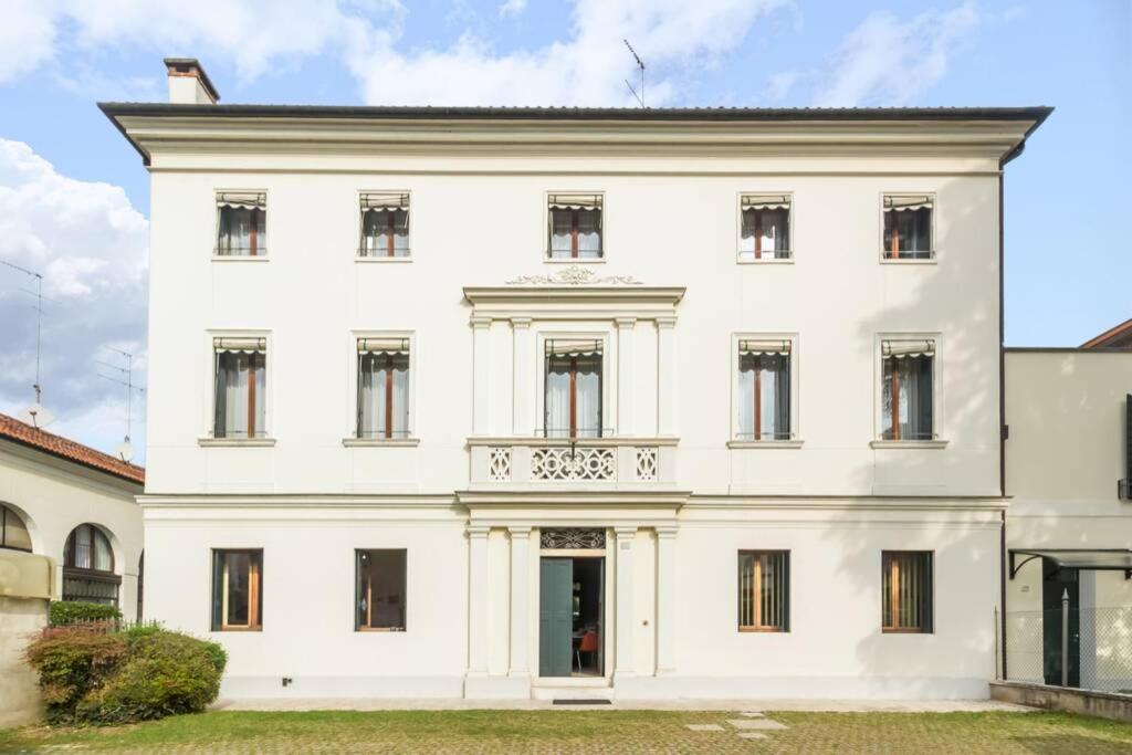 Dadahome Elegante Appartamento Vicino Al Centro Treviso Exteriör bild